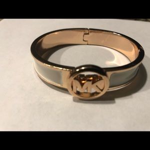 MICHAEL KORS BANGLE/BRACELET